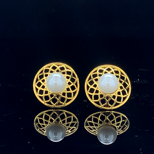 The Mandala Pearl Earrings