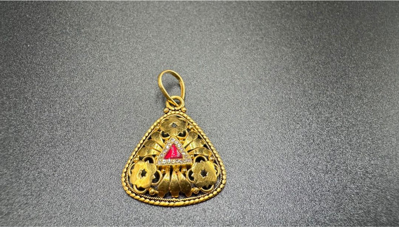 NJ Arts Trinity Radiance Pendant 22kt Yellow Gold Pendant