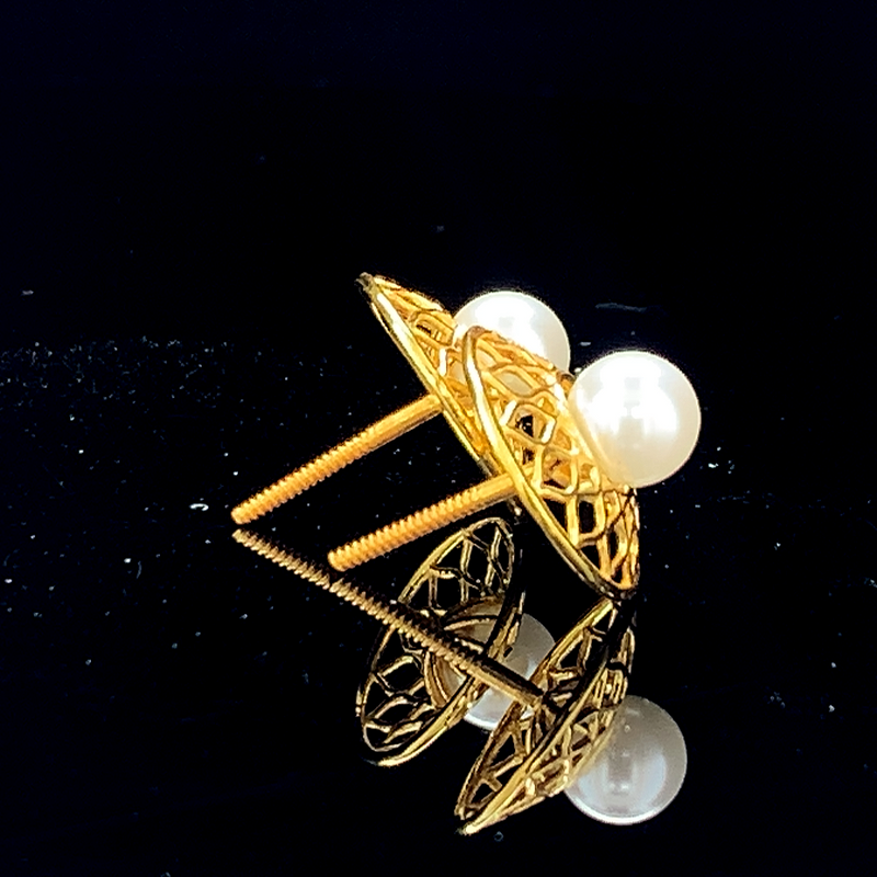 The Mandala Pearl Earrings