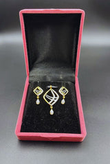 NJ Arts Yellow Gold Eleganza Radiant Curve Set 22kt NA Earring & Pendant Set