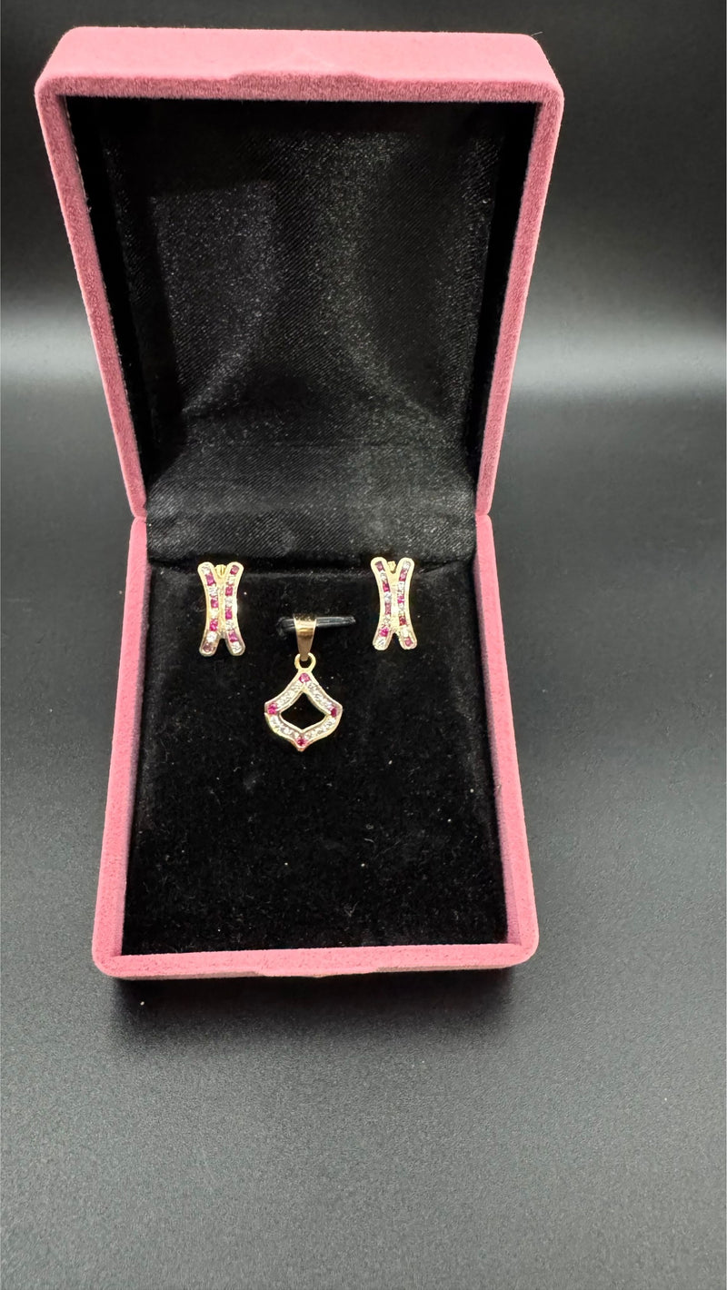 NJ Arts Yellow Gold 18ct real gold Luxe Spark Gold Pendant & Earrings Set 18kt Swarovski Earring & Pendant Set