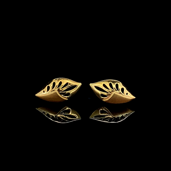 The Golden Fissure Leaf Studs